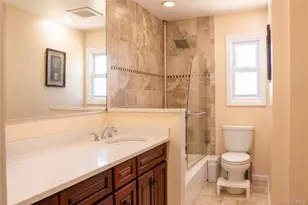 60 Lewis St, Freeport, NY 11520 - Photo 9