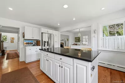 5 Arrowhead Place, Huntington, NY 11743 - Photo 9