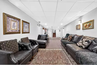 41-43 Broadlawn Drive, Central Islip, NY 11722 - Photo 21