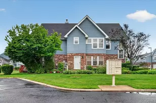 41-43 Broadlawn Dr, Central Islip, NY 11722 - Photo 3