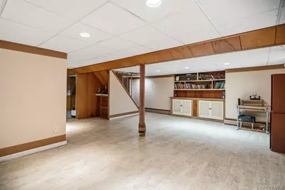 920 Dana Avenue, Valley Stream, NY 11580 - Photo 13