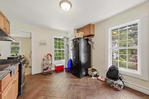 17 Carroll St, Poughkeepsie, NY 12601 - Photo 15