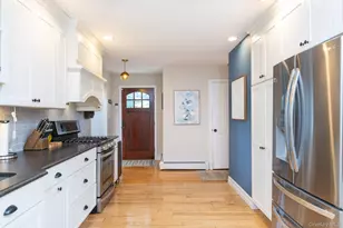 48 William Penn Dr, Stony Brook, NY 11790 - Photo 5