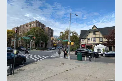 124-01 Hillside Avenue, Kew Gardens, NY 11418 - Photo 9
