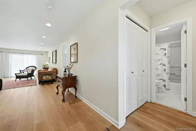 210 Elton Court W, Saint James, NY 11780 - Photo 23