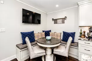 27 Hunt Ct, Jericho, NY 11753 - Photo 11