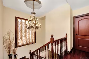 186-31 Radnor Rd, Jamaica, NY 11432 - Photo 25