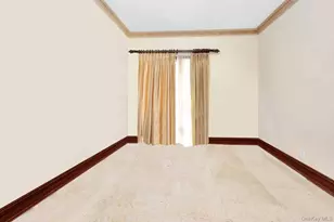 186-31 Radnor Rd, Jamaica, NY 11432 - Photo 7