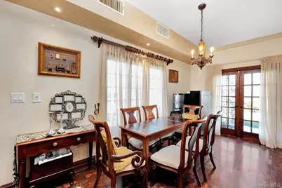 186-31 Radnor Road, Jamaica, NY 11432 - Photo 9