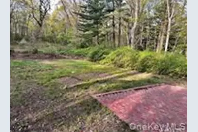 196 Deforest Road, Dix Hills, NY 11746 - Photo 15