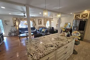 719 Oriole Ave, West Hempstead, NY 11552 - Photo 5