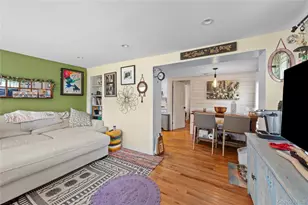 23 Edgewood Ave, Port Jefferson Station, NY 11776 - Photo 5