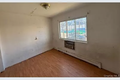 158-12 85th Avenue, Jamaica, NY 11432 - Photo 5