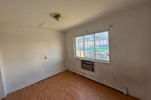 158-12 85th Ave, Jamaica, NY 11432 - Photo 5