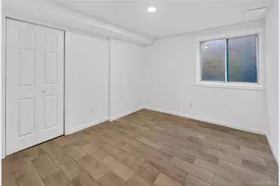 5 E 4th Street, Huntington Station, NY 11746 - Photo 29