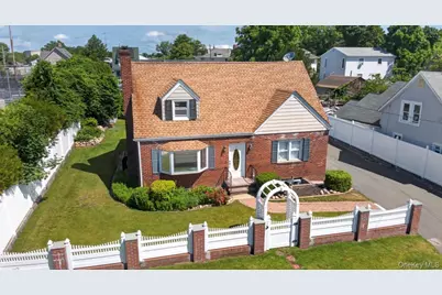 5 E 4th Street, Huntington Station, NY 11746 - Photo 39