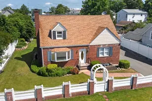 5 E 4th St, Huntington Station, NY 11746 - Photo 39