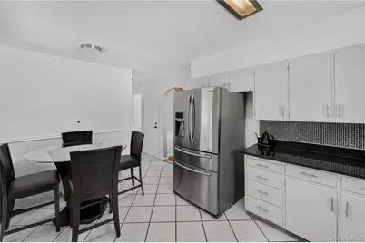 5 E 4th Street, Huntington Station, NY 11746 - Photo 15