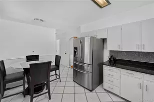 5 E 4th St, Huntington Station, NY 11746 - Photo 15