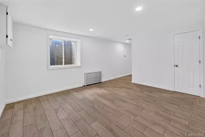 5 E 4th Street, Huntington Station, NY 11746 - Photo 31