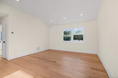 737 Flowerdale Drive, Seaford, NY 11783 - Photo 13