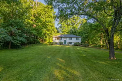 18 Sheryl Lane, Mahopac, NY 10541 - Photo 3