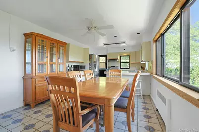 141 Curtis Lane, Yonkers, NY 10710 - Photo 7
