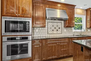 125 Ohio Ave, Massapequa, NY 11758 - Photo 7