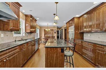 125 Ohio Avenue, Massapequa, NY 11758 - Photo 5