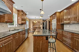 125 Ohio Ave, Massapequa, NY 11758 - Photo 5