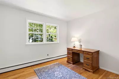 4 Farmington Court, Huntington Station, NY 11746 - Photo 17