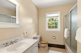 4 Farmington Ct, Huntington Station, NY 11746 - Photo 21