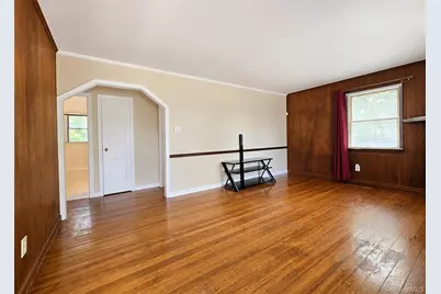 9 McGaw Avenue, Lake Grove, NY 11755 - Photo 3