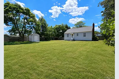 9 McGaw Avenue, Lake Grove, NY 11755 - Photo 19