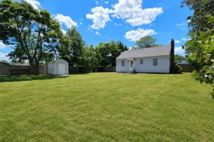 9 McGaw Ave, Lake Grove, NY 11755 - Photo 19