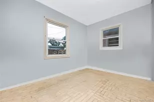 53 Primrose Ln, Levittown, NY 11756 - Photo 9