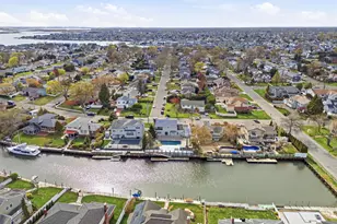 204 Bayview Ave, Massapequa, NY 11758 - Photo 43