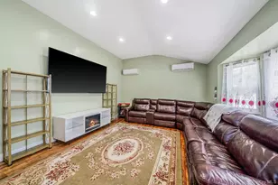 23 Essex Dr, Coram, NY 11727 - Photo 21