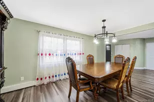 23 Essex Dr, Coram, NY 11727 - Photo 11