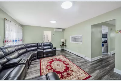 23 Essex Drive, Coram, NY 11727 - Photo 17