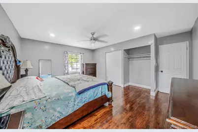 23 Essex Drive, Coram, NY 11727 - Photo 25