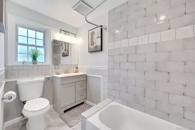 4 Interlaken Avenue, New Rochelle, NY 10801 - Photo 17