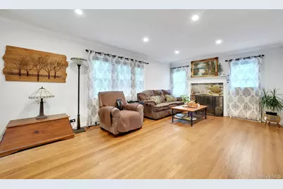 4 Interlaken Avenue, New Rochelle, NY 10801 - Photo 3