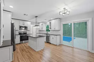 168 Hickory St, Port Jefferson Station, NY 11776 - Photo 9