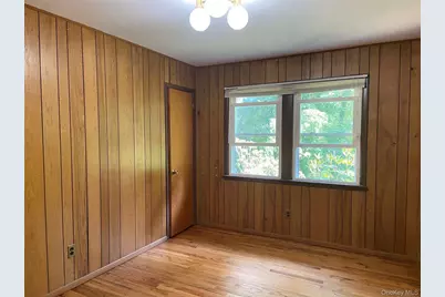 2 Livingston Road, Scarsdale, NY 10583 - Photo 13