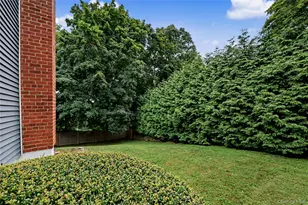 9 Elmwood Rd, White Plains, NY 10605 - Photo 23