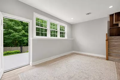 9 Elmwood Road, White Plains, NY 10605 - Photo 15