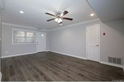 111 College Road #08-D, Selden, NY 11784 - Photo 5