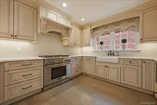 [Address not provided], Floral Park, NY 11001 - Photo 17