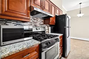 11 Jackson Ave, Scarsdale, NY 10583 - Photo 11